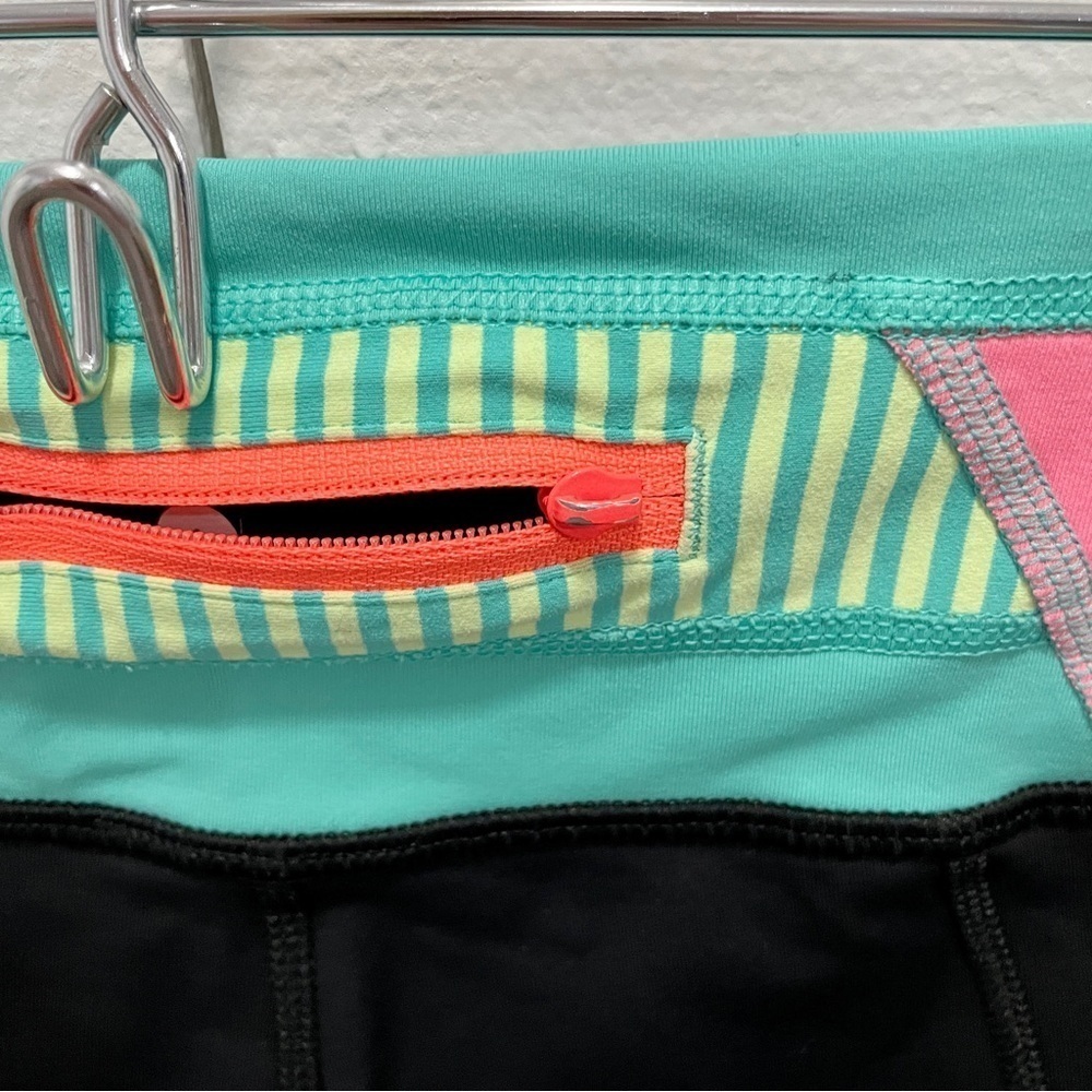 Lululemon SoulCycle Skull Run Inspire II Crop - Picture 8 of 13